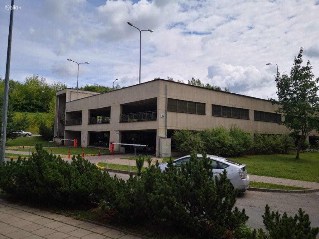 garazas-vilnius-fabijoniskes-s-neries-