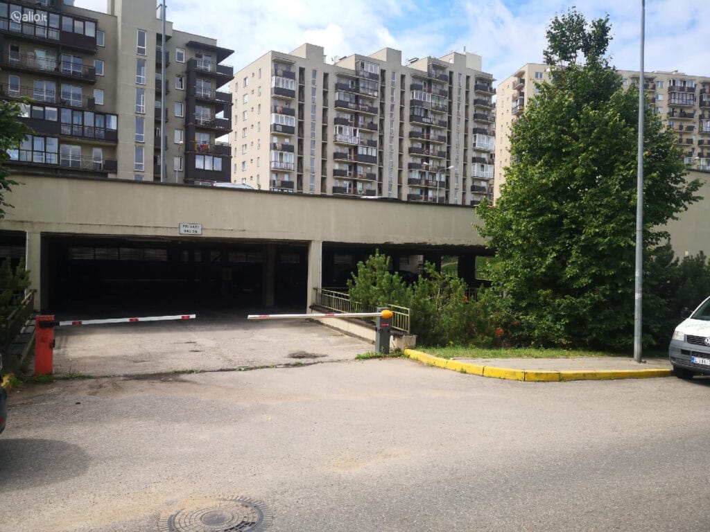 garazas-vilnius-fabijoniskes-s-neries-